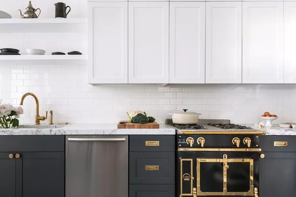 5-white-black-blue-gold-all-over-kitchen-594bfbe85f9b58f0fc30e9c5